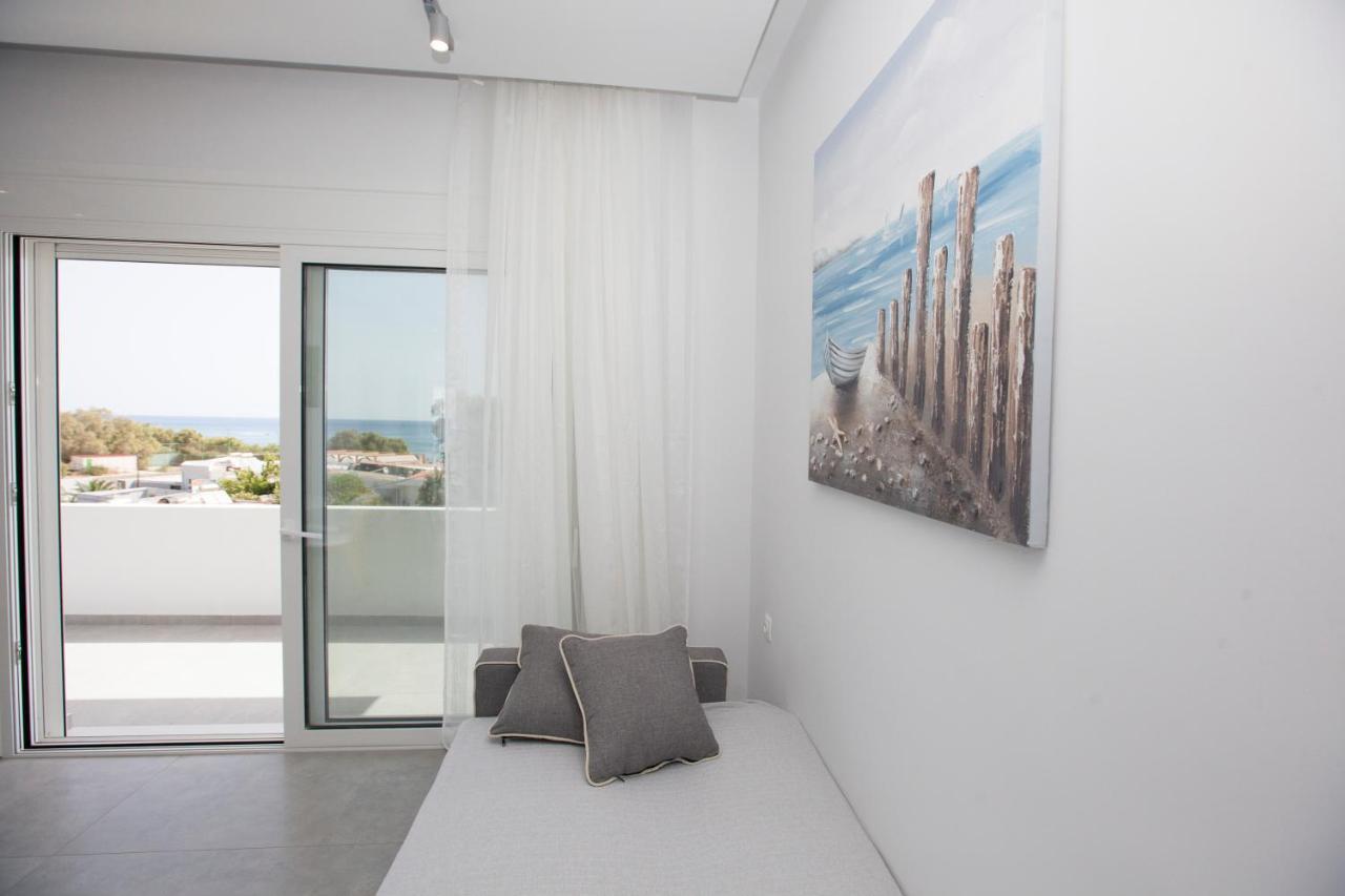 The Azure Blue Apt فاليراكي المظهر الخارجي الصورة