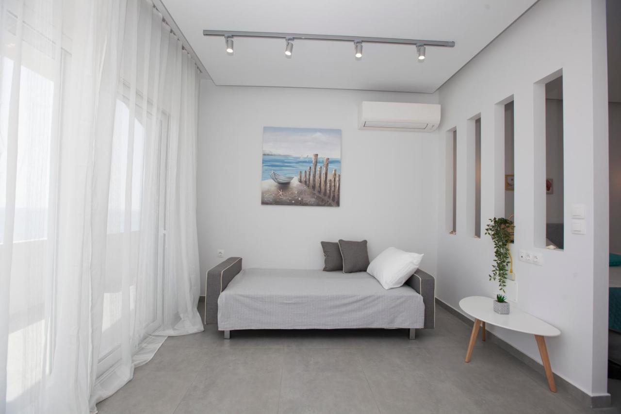 The Azure Blue Apt فاليراكي المظهر الخارجي الصورة